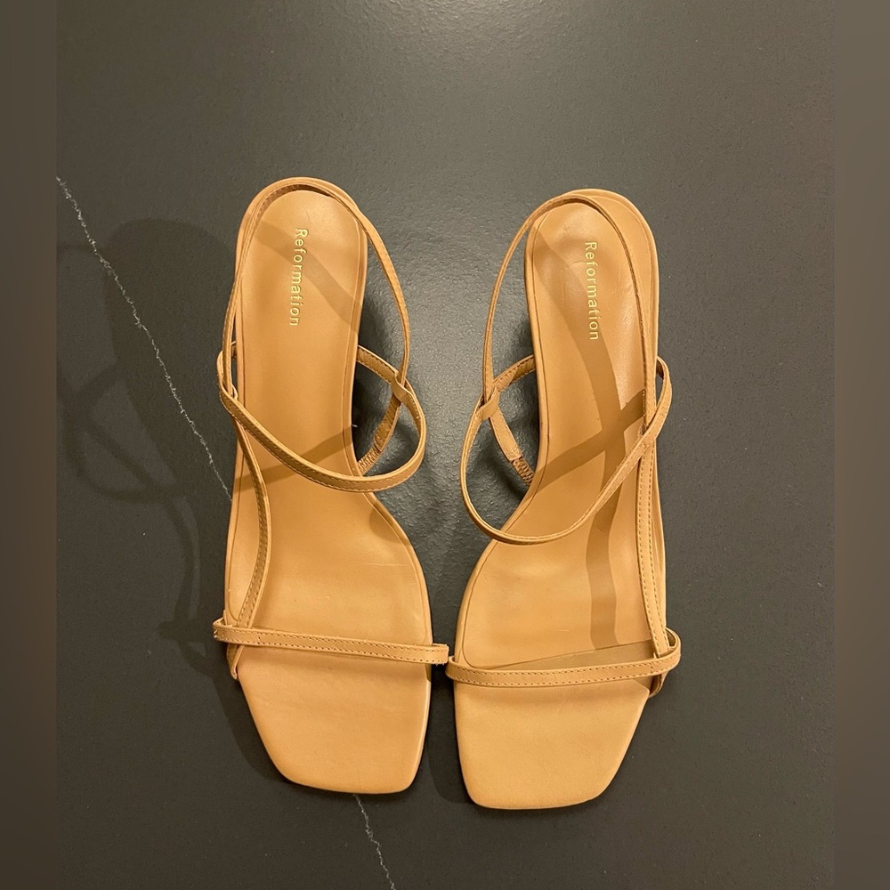 Reformation Serenity Bare Kitten Heel Sandal In Buff Tan Size 7.5 - Picture 6 of 13